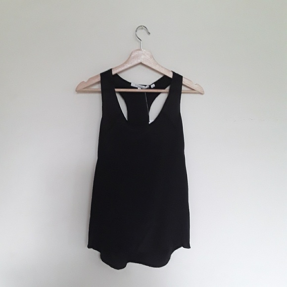 Bella Luxx Silk Razorback Tank - Picture 2 of 4